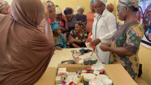 Read more about the article Adewumi Foundation Reaches Out to the Less Privileged in Ayedun Community 19th November 2025